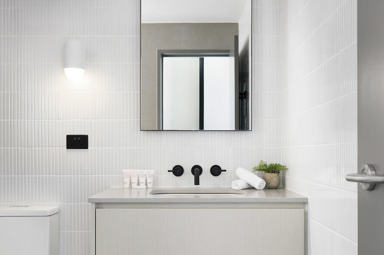 Art Series - The Chen Box Hill Exterior photo Bathroom with white subway tiles