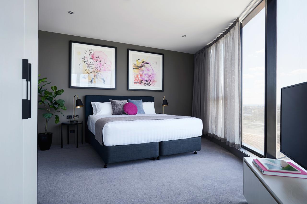 Art Series - The Chen Box Hill Exterior photo Bedroom